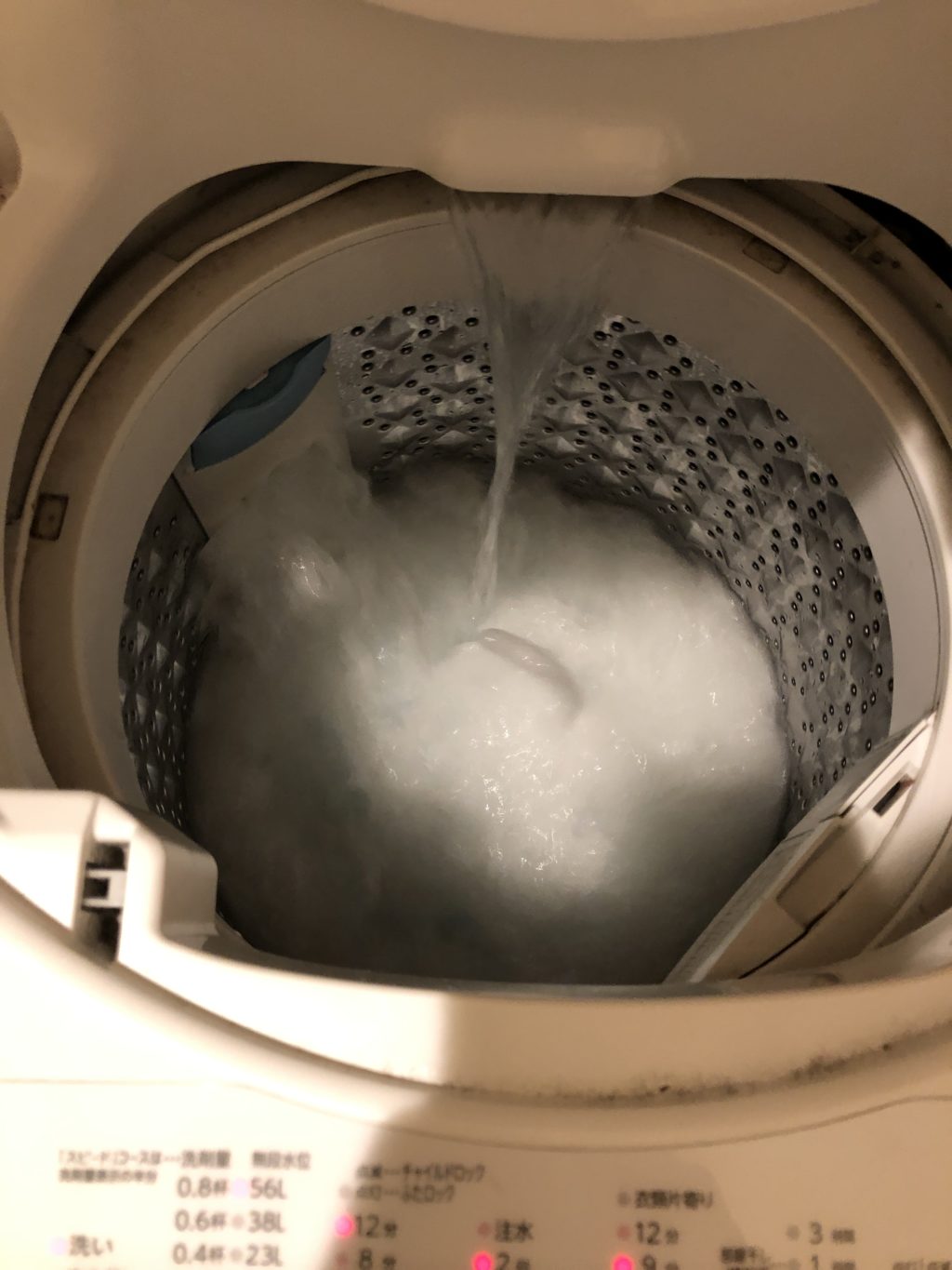 洗濯槽のワカメがなくならない時は酸素系漂白剤を入れるだけではダメ ちょぺろぐ 洗濯槽のワカメがなくならない時は酸素系漂白剤を入れるだけではダメ ちょぺろぐ